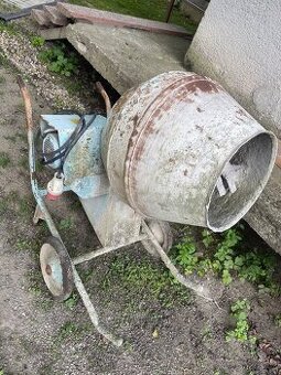 Pronájem/ půjčení míchačky na beton