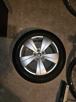 Zimní kola a disky Triton 17" Superb 3