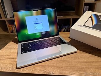 MacBook Pro 14” M1 Pro (2021) ve stříbrné barvě 16 GB/512 GB