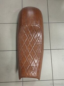 Sedadlo Triumph Legend TT