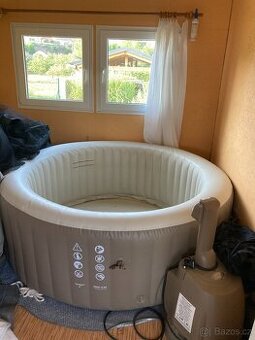 Vířivka Intex - Skvělý stav