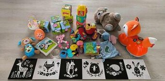 Oblečení na holčičku + hračky - 1