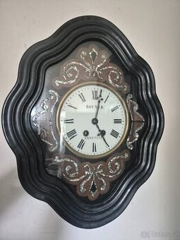 Starožitné francouzské hodiny – dřevo, perleť, funkční