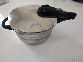 Tlakový hrnec Tescoma