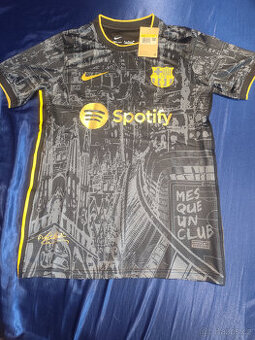 Dres Fc Barcelona Architektúra mesta Gaudí Nový s visačkami