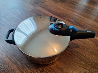 Tlakový hrnec Steinbach