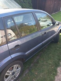 Prodám Ford fusion 14.benzin