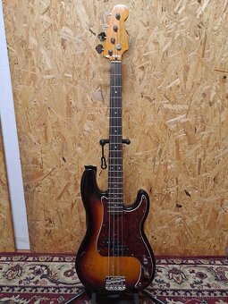 Baskytara Fender Squier CV 60s Precision