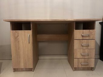 Studentský psací stůl se