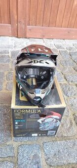 Fly Formula carbon přilba - 1