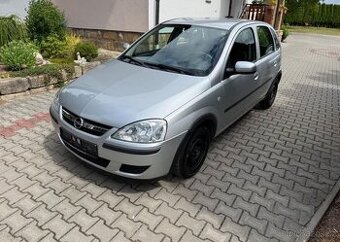 Opel Corsa 1,2 i klima , 2 sady kol benzín