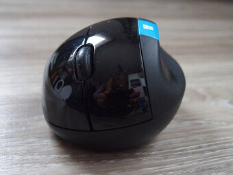 Microsoft Sculpt Ergonomic Mouse, komfortní myš