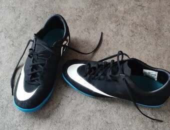 Sálovky Adidas vel. 42