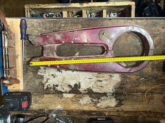 Kryt řetězu Jawa 350 panelka