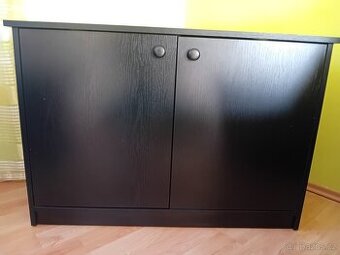 Skříň pod akvárium