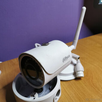 4Mpix veknkovní IP,WIFI kamera Dahua IPC-HFW1435s-w