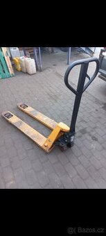 Paletový vozík paleťák