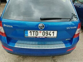 Páté dveře Škoda Octavia 3 kombi modrá race