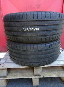 Letní pneu Nokian, 225/45/18, 2 ks, 5-5,5 mm