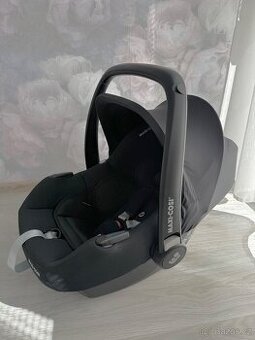 Maxi Cosi autosedačka CabrioFix i-Size + základna
