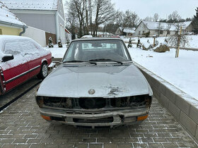 Nahradni dily BMW 524 td E28 dily s celeho vozu - 1