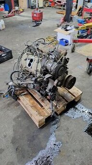 Motor jeep 5.2v8