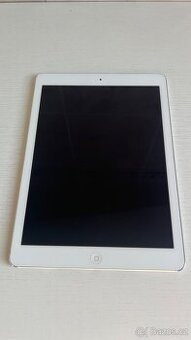 iPad Air 32GB Wi-Fi – velmi dobrý stav