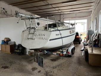 Nautic Plast HAI 750 - kajutová plachetnice