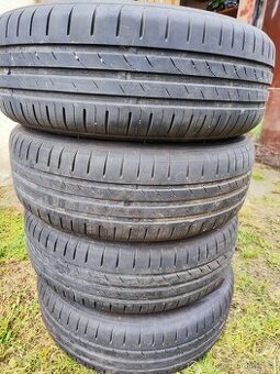Letní pneu 185/65 r15 s disky (4 kusy)