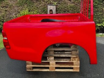 Korba Toyota hilux , nárazník.