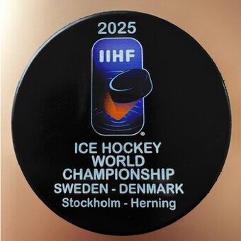 Hokejový puk IIHF 2025 🇸🇪🇩🇰 Stockholm - Herning