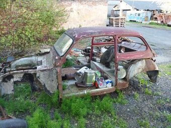 Škoda 440 pravostranné řízení