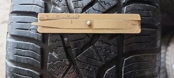 Celoroční pneu 195/65R15 Barum
