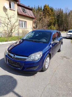 Opel Astra H 1.4i 66kw,r.v.2009,serv.kniha-138968km