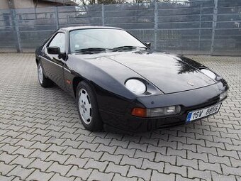 Porsche 928 S4 1991 po GO motoru, krásné, málo najeto 87 500