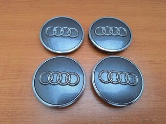 Audi orig. středové krytky 61mm