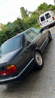 Bmw e32 750i