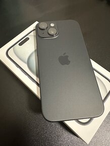 iPhone 15 128GB, černá