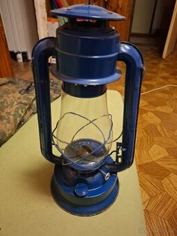 Velká petrolejová lampa