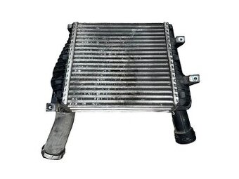 Levý intercooler 7P0145803D Audi Q7 4L r.v. 2011