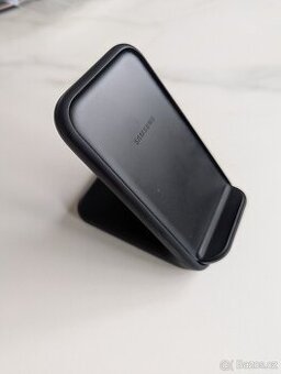 Bezdrátová Qi nabíječka Samsung EP-N5200 15W, černá