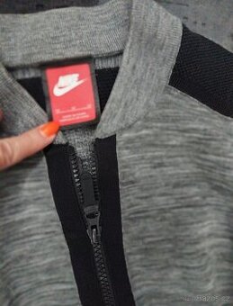Mikina NIKE