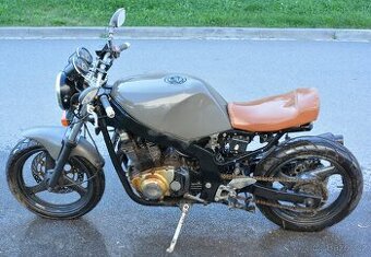 SUZUKI GS 500