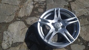 NOVÁ al kola 15 4x100 DACIA Dokker SANDERO LOGAN