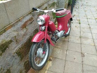 Jawa Pionýr 555