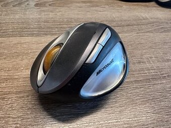 Ergonomická myš Microsoft