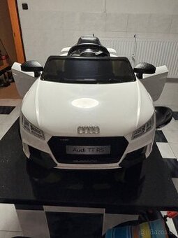 Dětské elektrické autíčko Audi TT RS model quattro