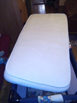 Dětská skládací cestovní postýlka, matrace