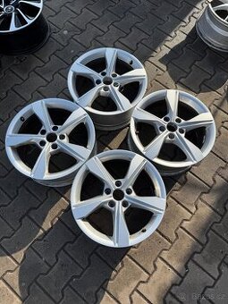 Alu Audi 5x112r17 7,5J ET 38