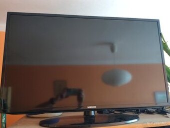 Samsung UE40EH5000 + set-top box, funkční